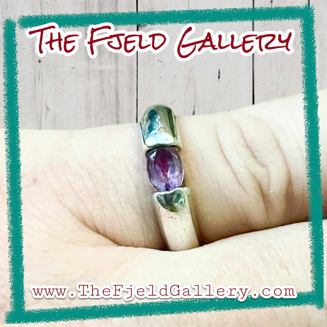 Vintage Amethyst Sterling Silver Sleek Modern Minimalist Ring