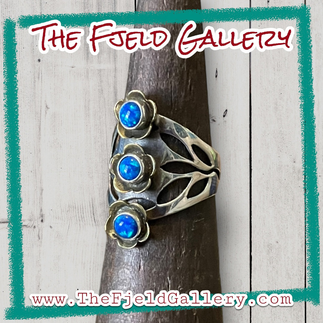 Blue Fire Opal 3 Stone Vintage Sterling Silver & Gold Flower Ring