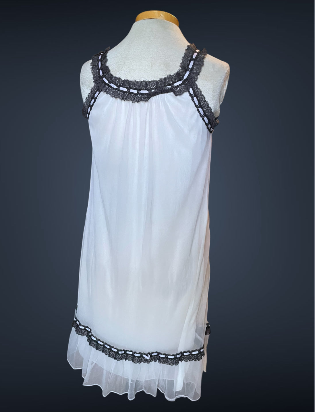 1960’s Black & White Sheer Lace Nightgown Peignoir Set