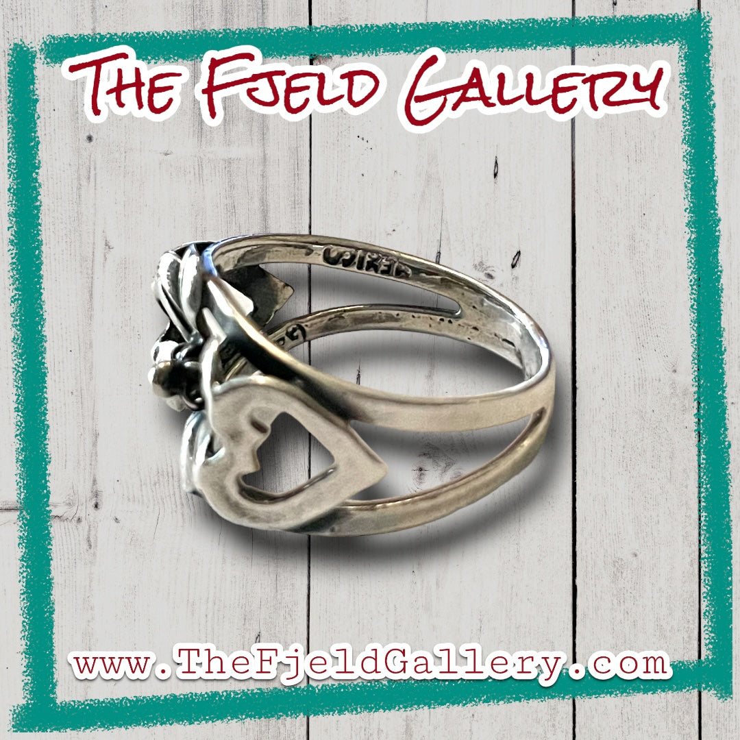 Vintage Sterling Silver Hearts & Daisy Flower Ring