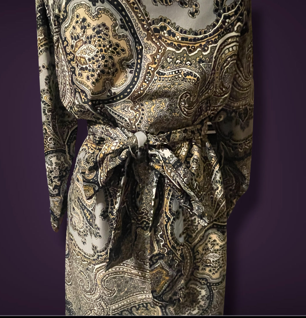 1970’s Brown, Gray, Black & White Paisley Pattern Bat Wing Belted Sheath Dress