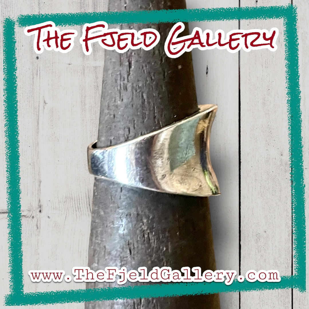 Vintage Wide Band Concave Sterling Silver Ring