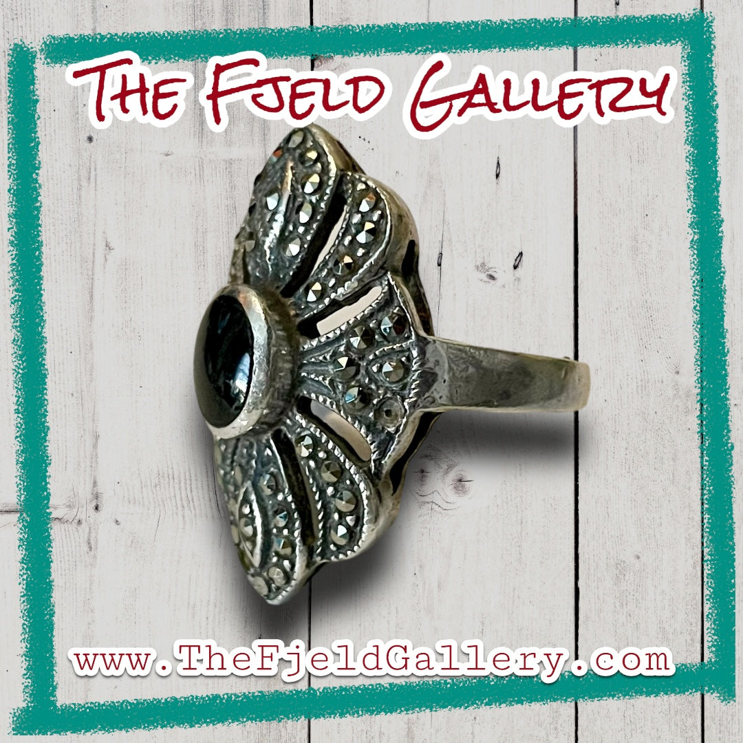 Onyx & Marcasite Art Deco Petal Sterling Silver Vintage Ring