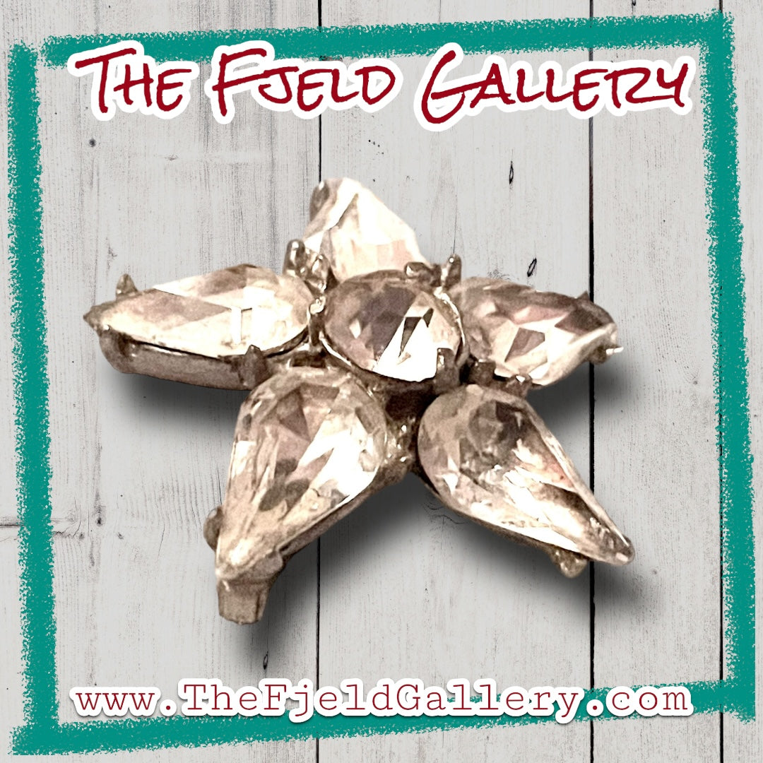 Vintage Hollywood Regency Crystal Rhinestone Flower Brooch