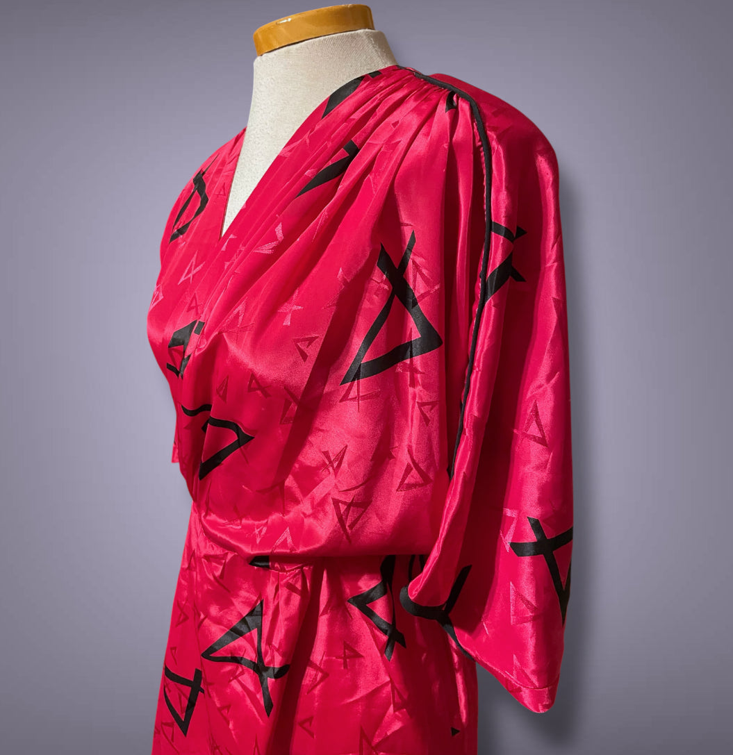 1980’s Magenta Pink Black Abstract Geometric Print Pleated Wrap Dress