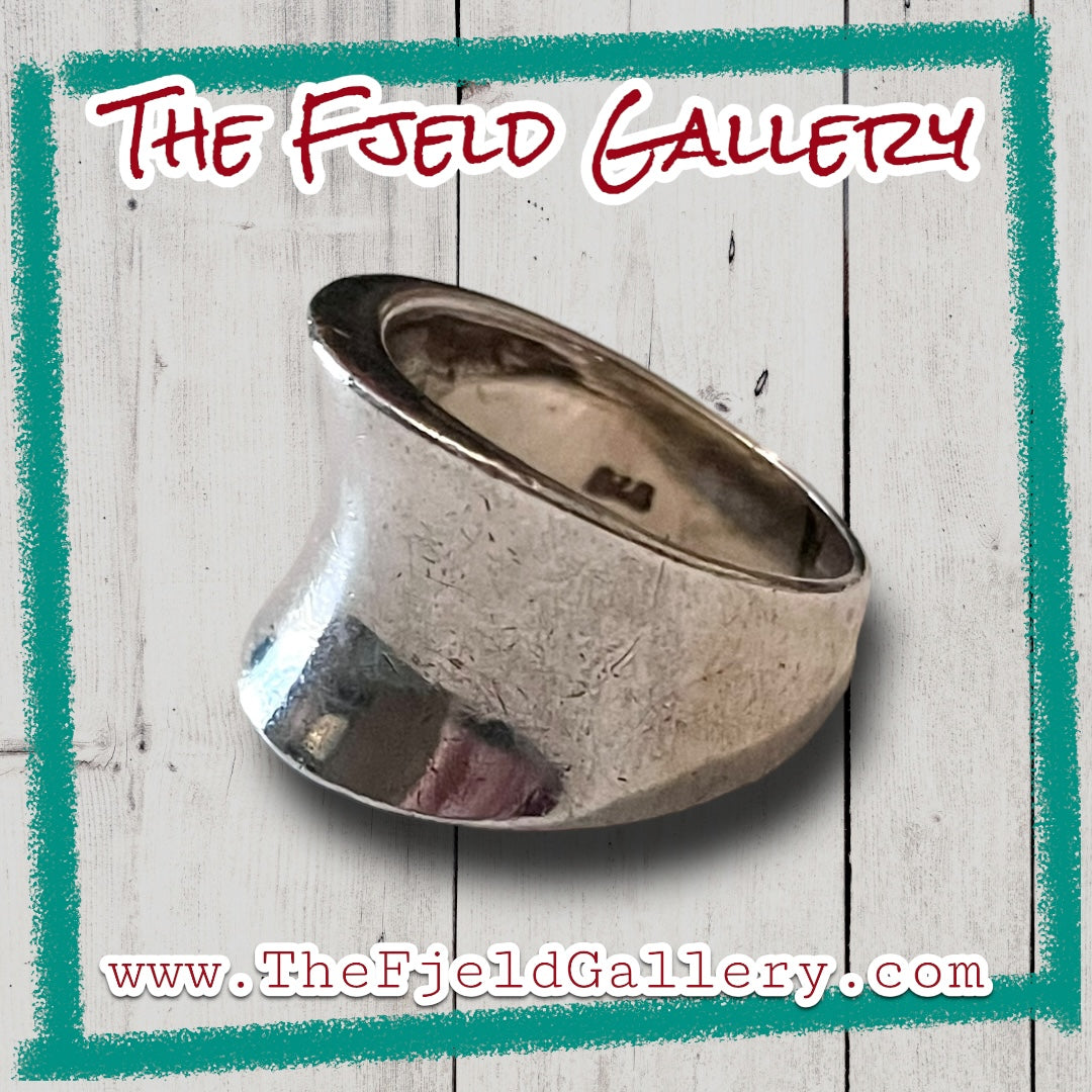 Vintage Wide Band Concave Sterling Silver Ring