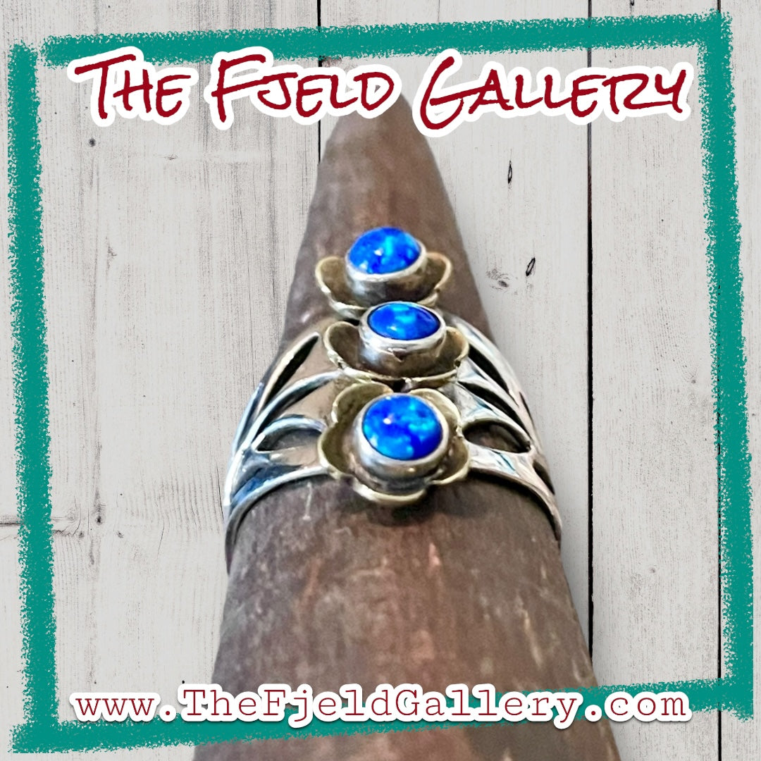 Blue Fire Opal 3 Stone Vintage Sterling Silver & Gold Flower Ring