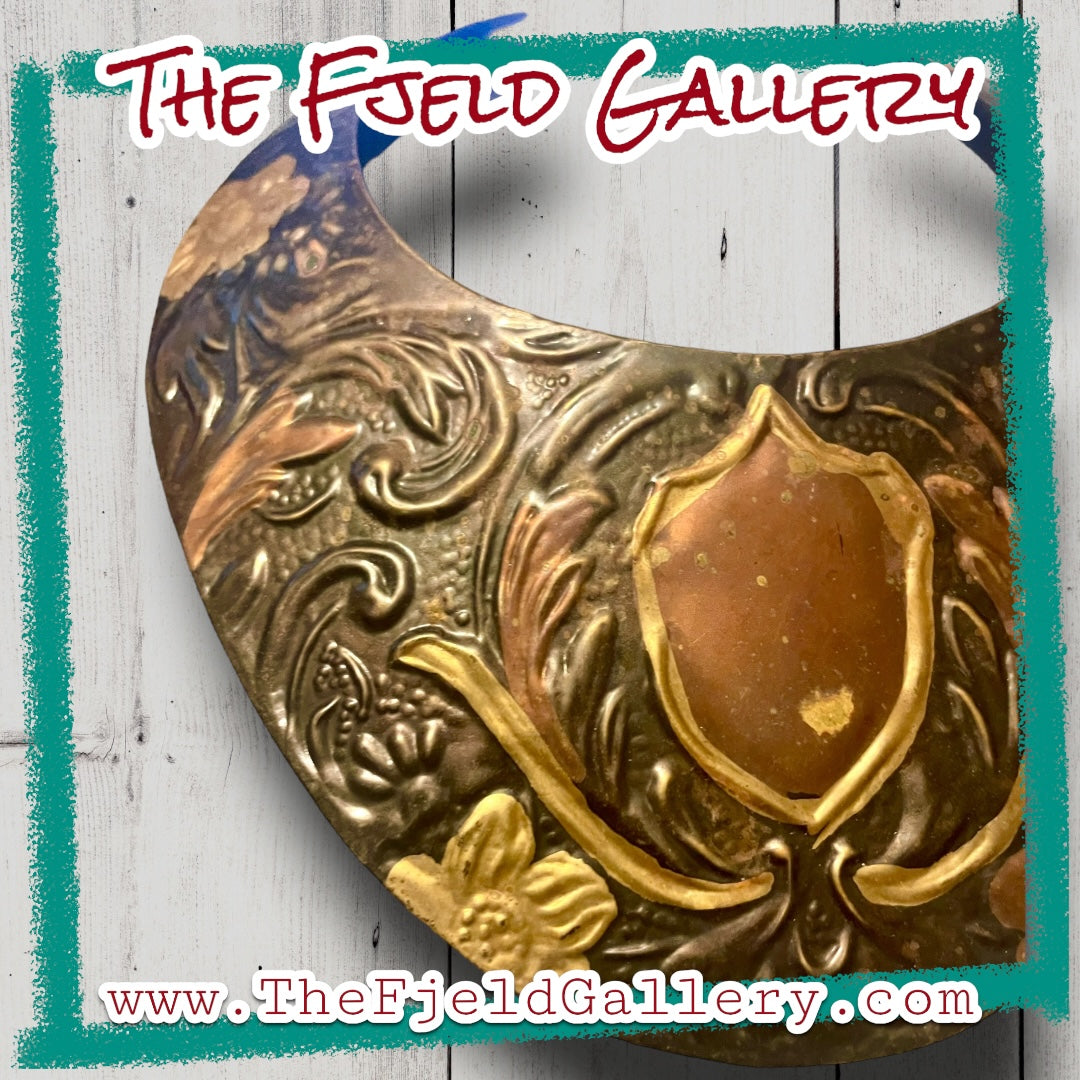 1970’s Runway Copper Mixed Metal Flourish Shield Neck Cuff Bib Necklace