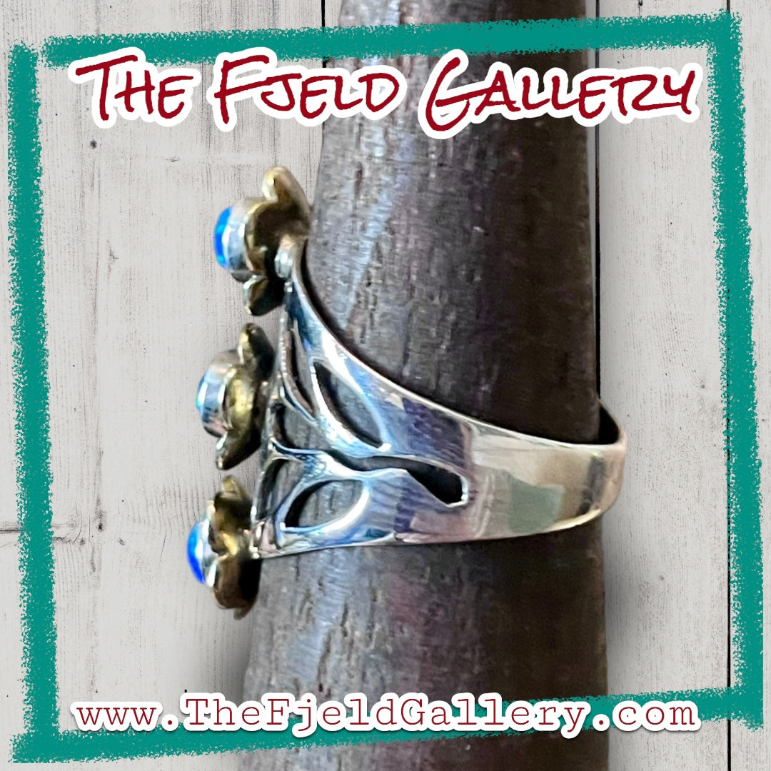 Blue Fire Opal 3 Stone Vintage Sterling Silver & Gold Flower Ring