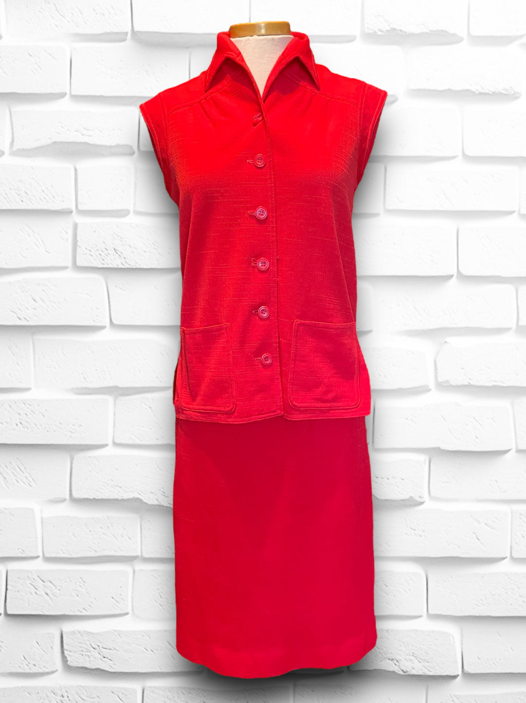 1970’s Red Polyester Linen Skirt & Sleeveless Top Set