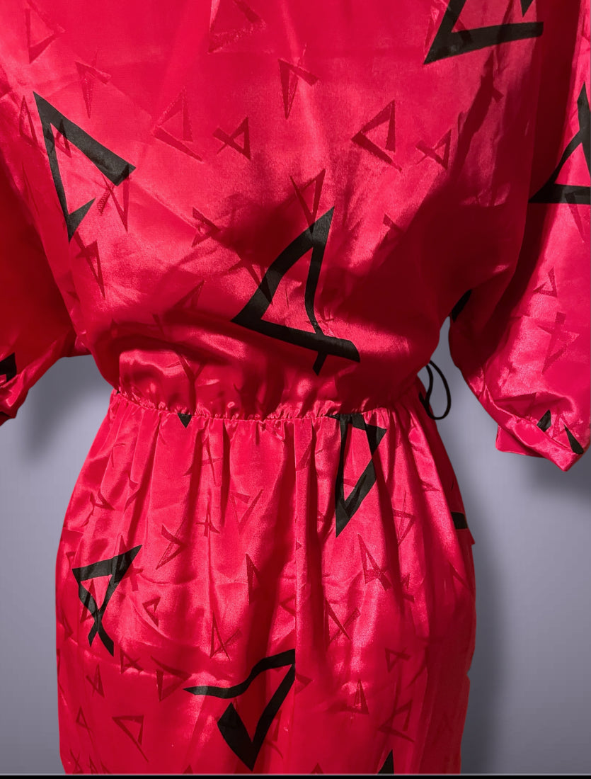 1980’s Magenta Pink Black Abstract Geometric Print Pleated Wrap Dress