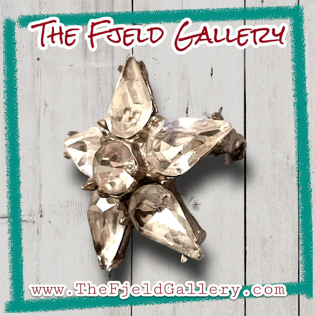 Vintage Hollywood Regency Crystal Rhinestone Flower Brooch