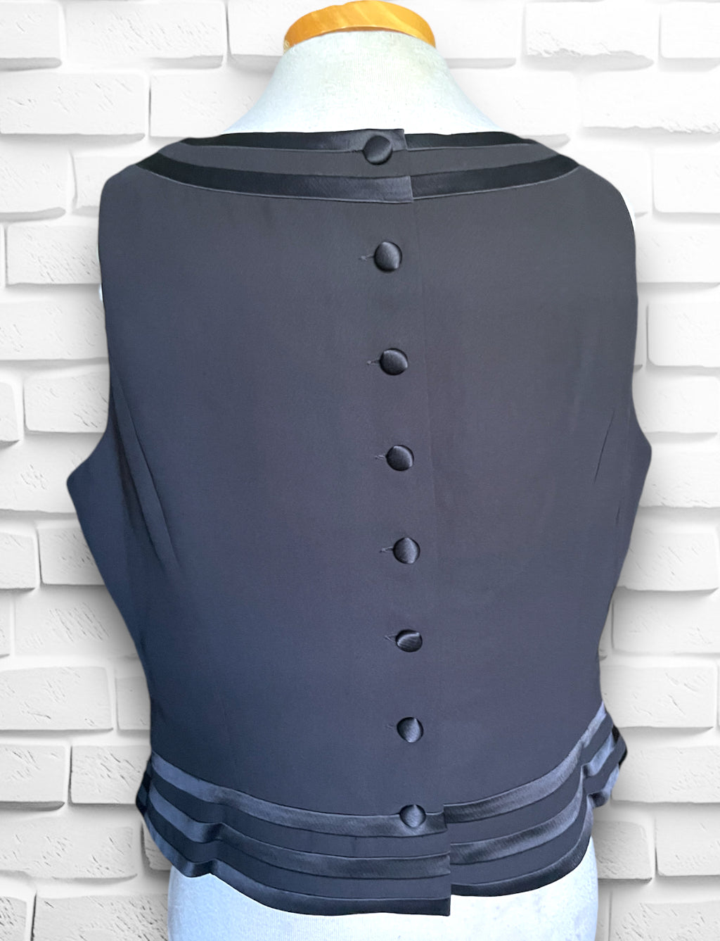 Black Formal Sleeveless Satin Button Back Formal Blouce