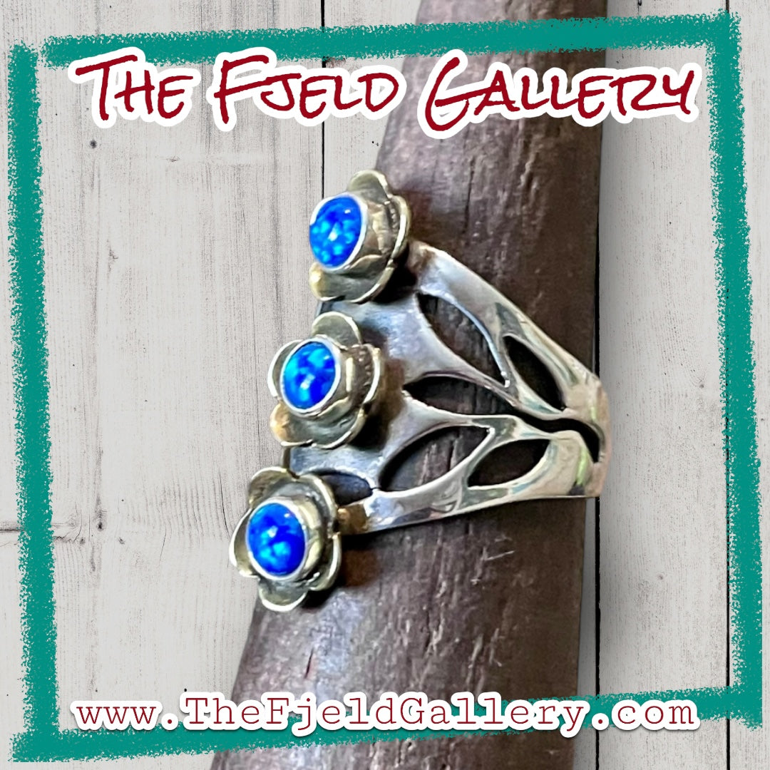 Blue Fire Opal 3 Stone Vintage Sterling Silver & Gold Flower Ring
