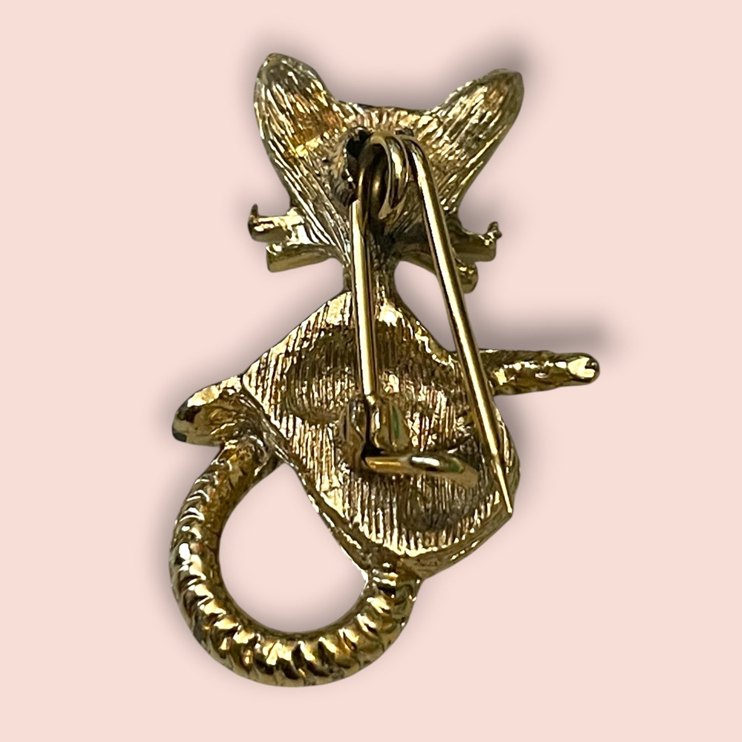 Vintage Gold Figural Kitty Cat Brooch