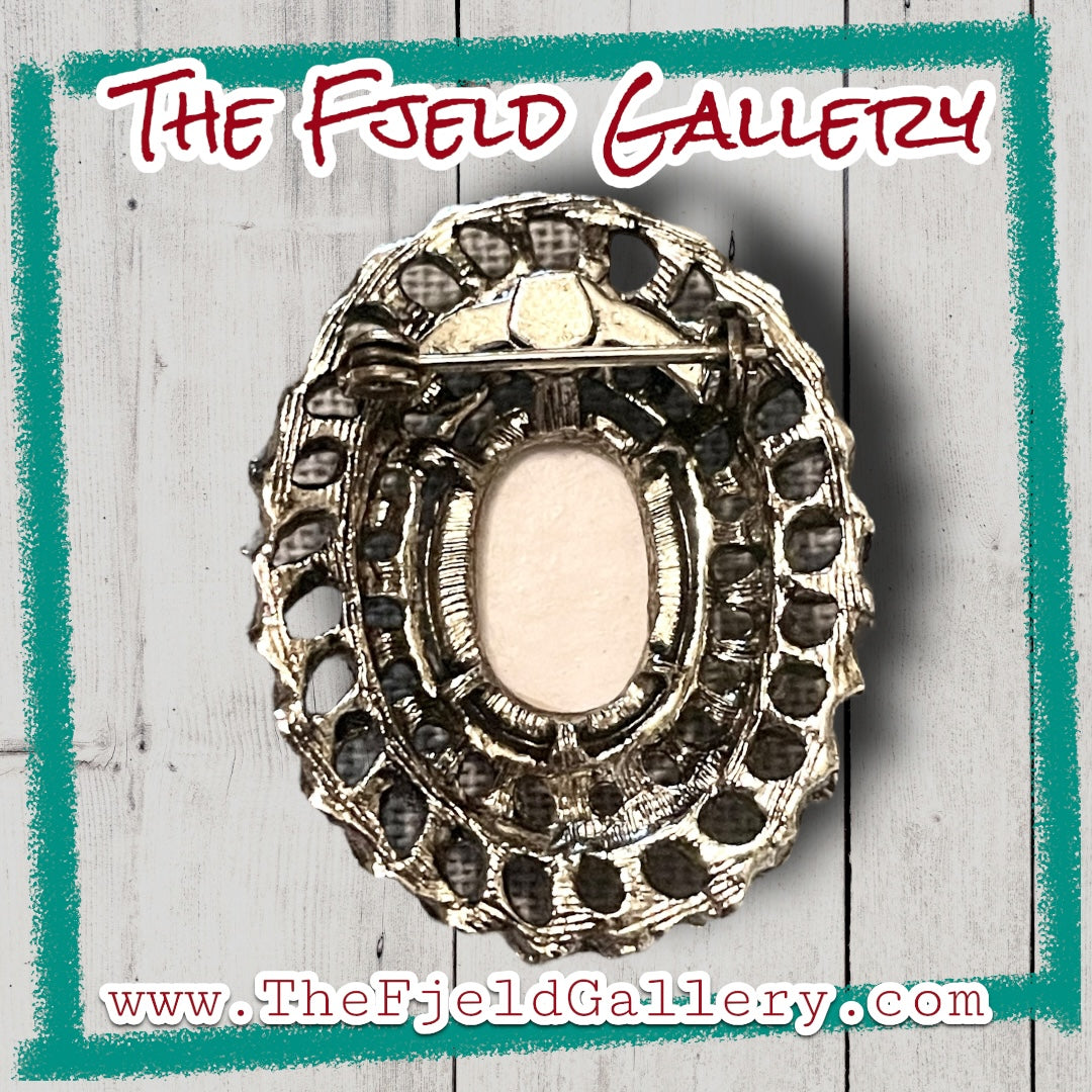 Vintage Black & White Cameo in Silver Brooch