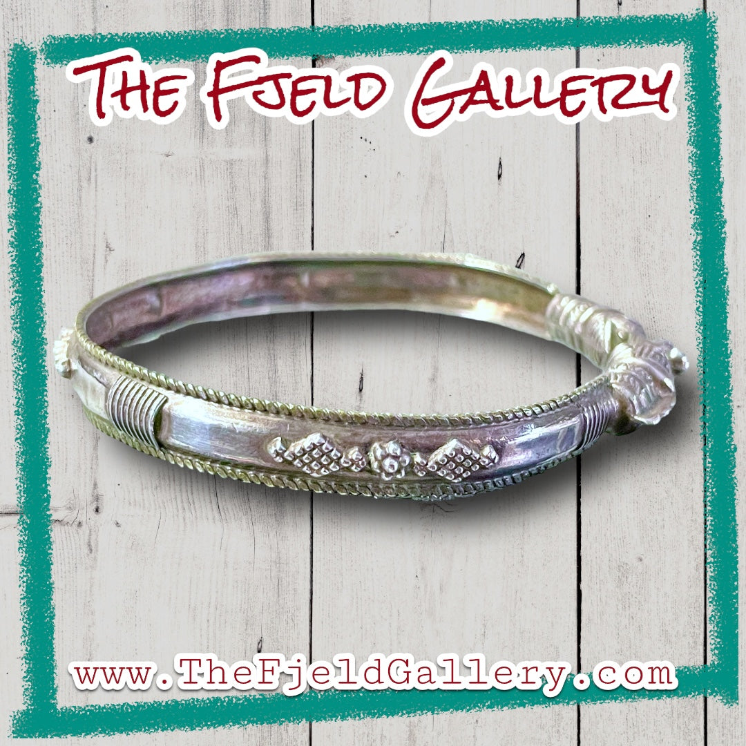 Vintage Silver Elephant Bangle (Small/Child)