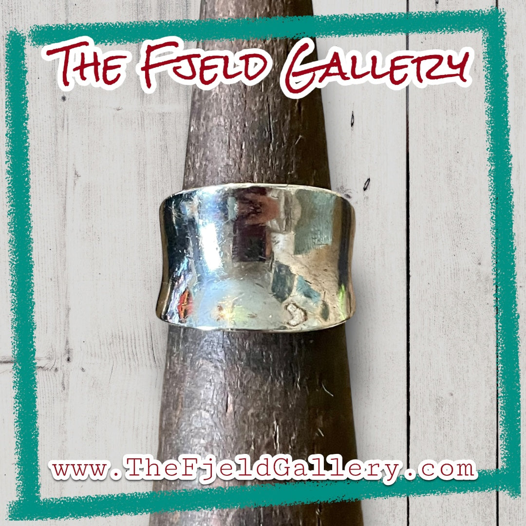 Vintage Wide Band Concave Sterling Silver Ring