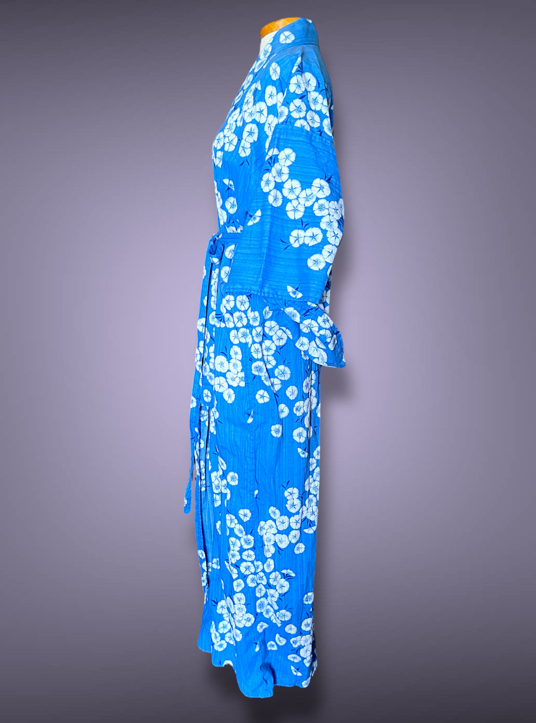 Vintage 1960’s Blue & White Cherry Blossom Flower Print Kimono