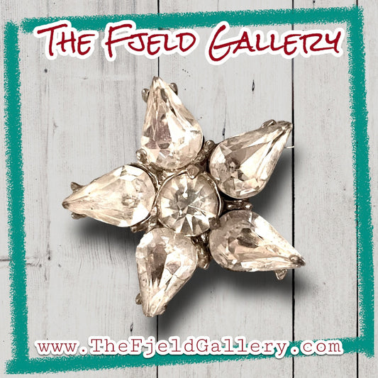 Vintage Hollywood Regency Crystal Rhinestone Flower Brooch
