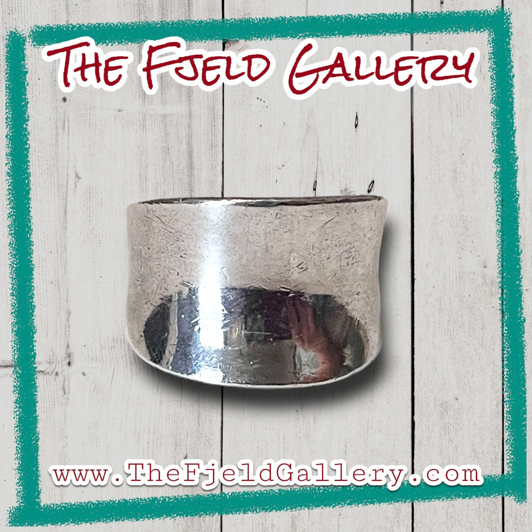 Vintage Wide Band Concave Sterling Silver Ring