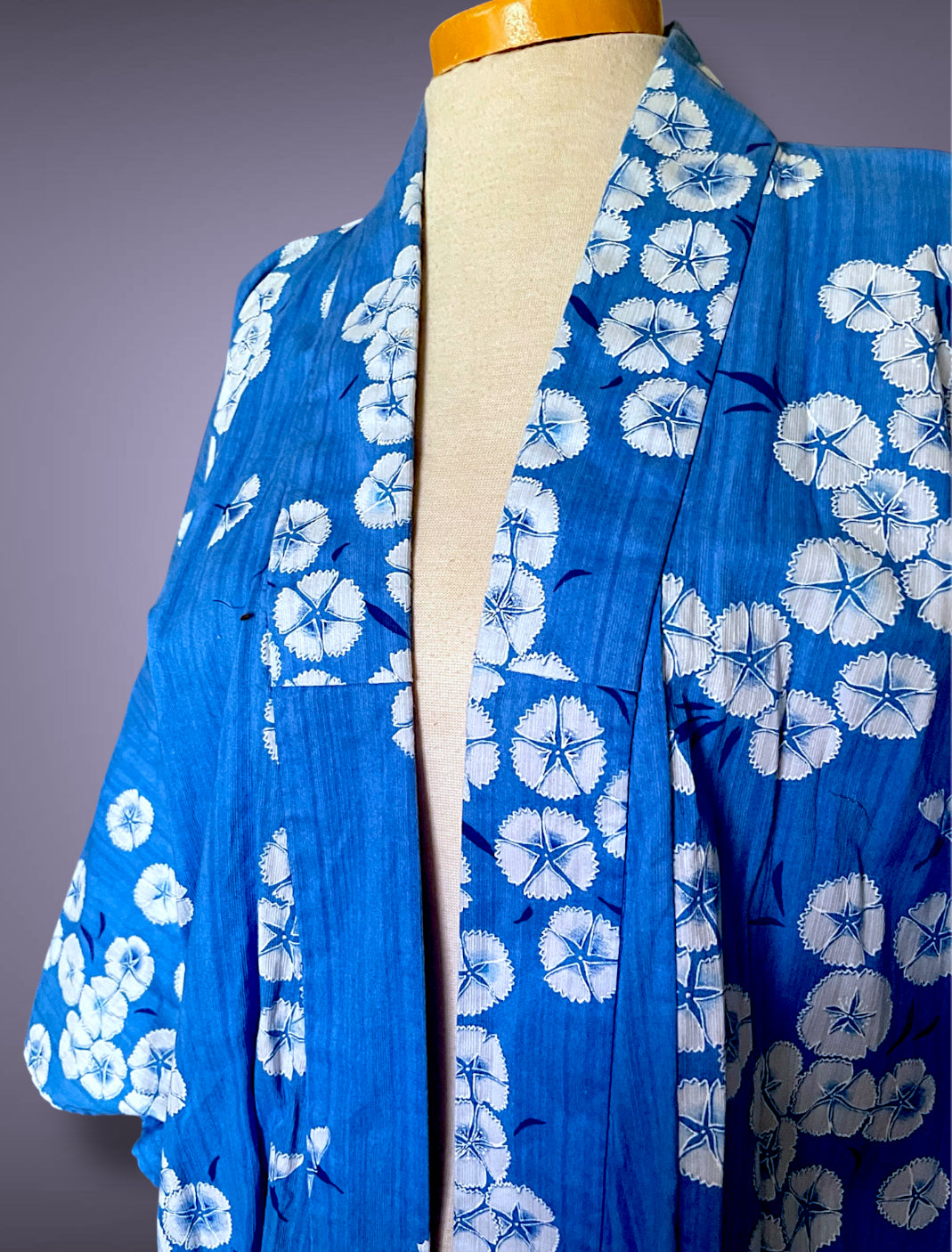 Vintage 1960’s Blue & White Cherry Blossom Flower Print Kimono