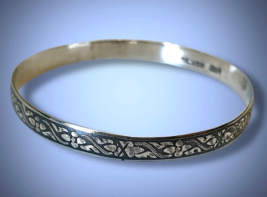 Vintage Siam Sterling Nielloware Bangle Bracelet (Small/Child)
