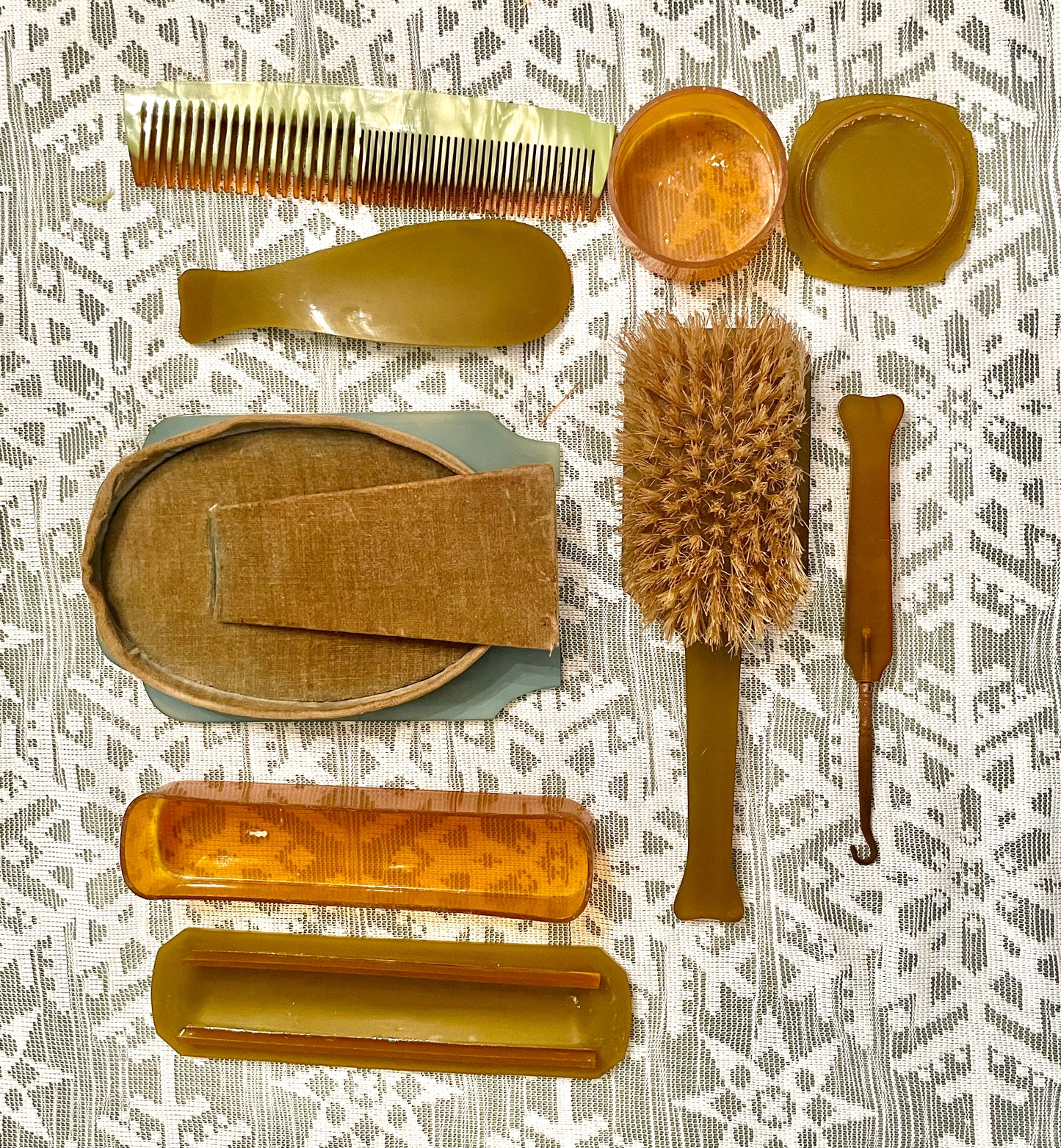 1920’s Green Marble Celluloid 7 pcs Vanity Set