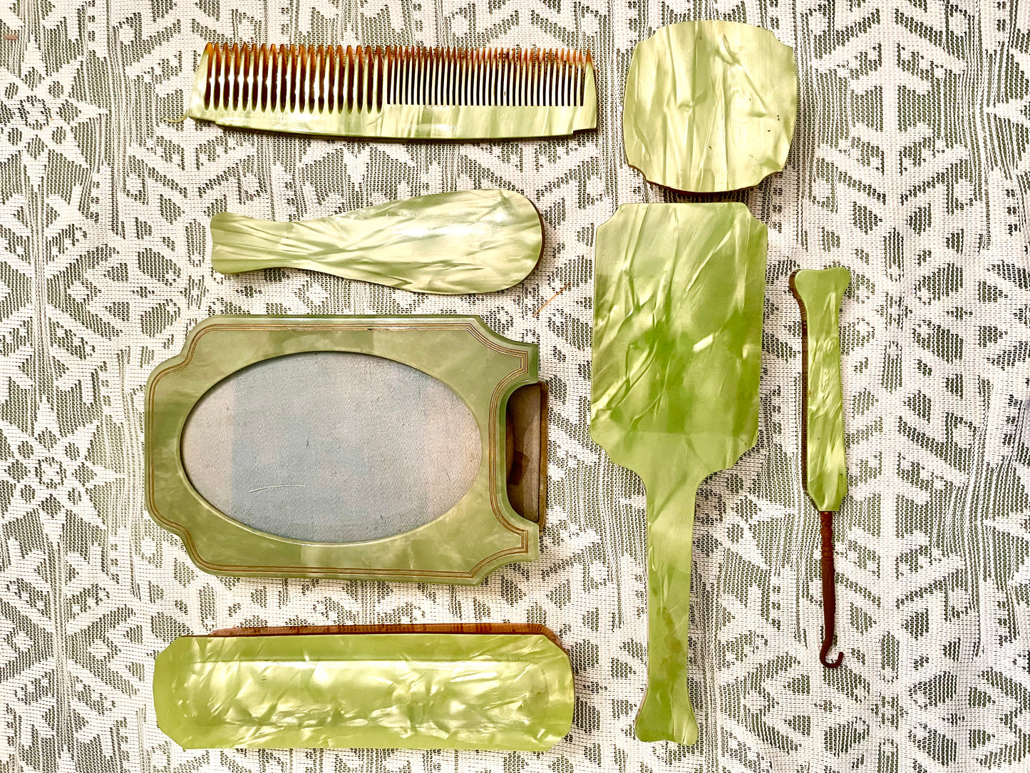 1920’s Green Marble Celluloid 7 pcs Vanity Set