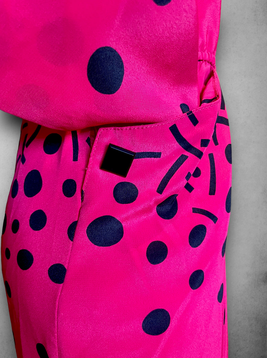 1980’s Pink Magenta Abstract Polka Dot Print Batwing Dress with Pockets