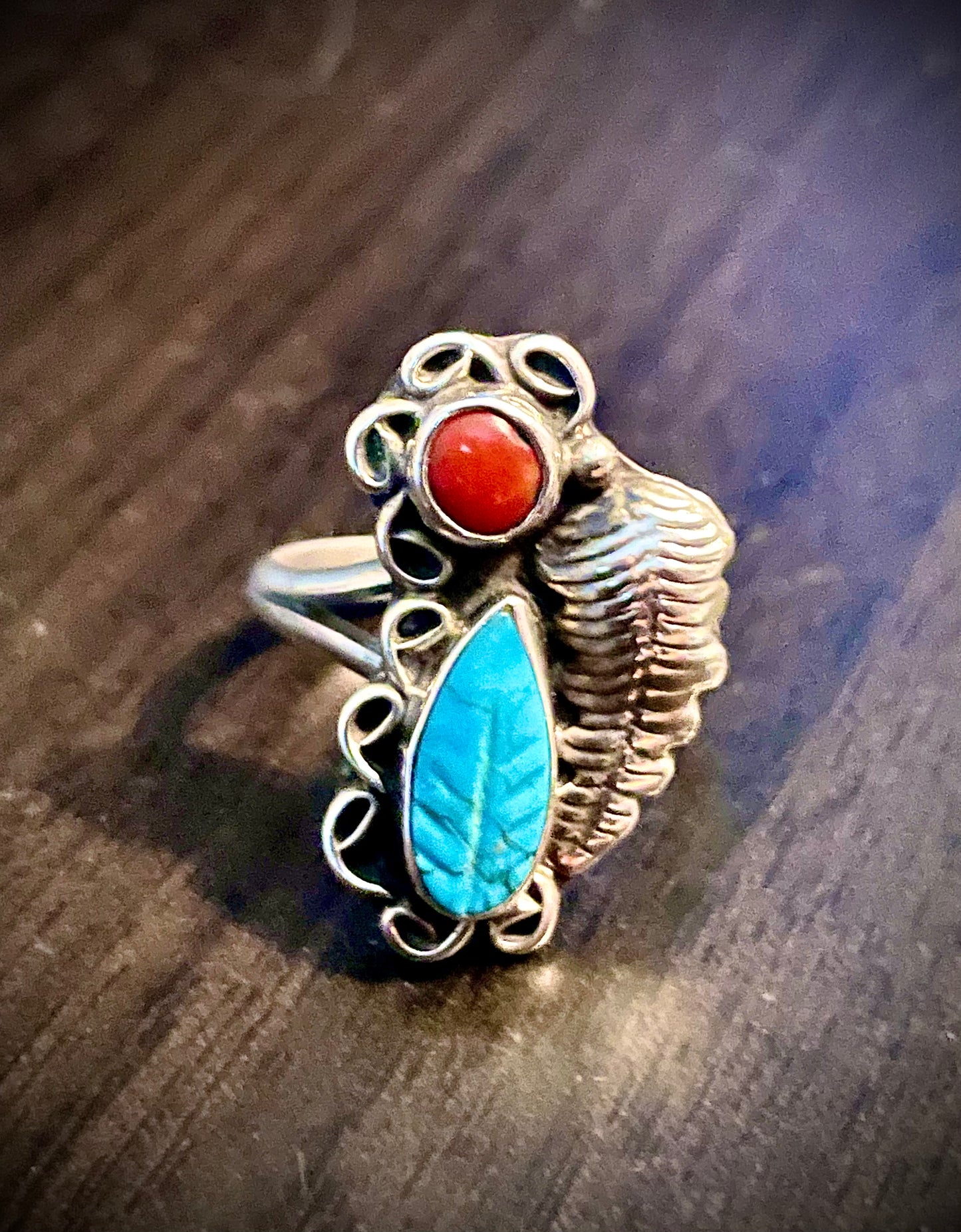 Native American Sterling Silver Turquoise Carved Leaf & Red Coral Ring w/ Leaf
