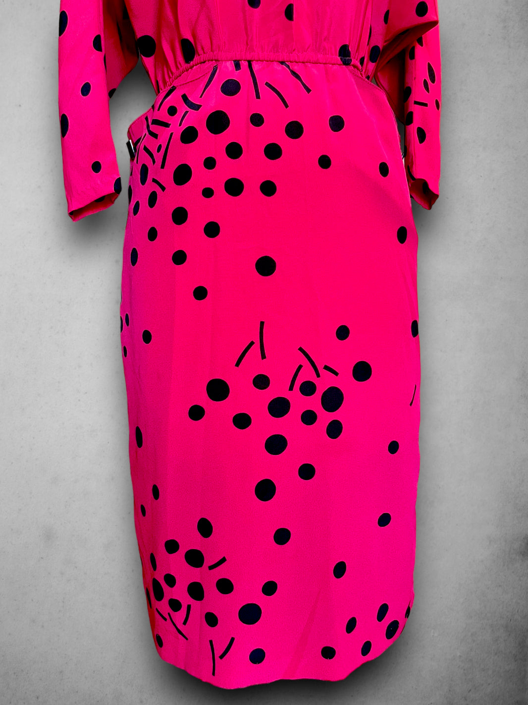 1980’s Pink Magenta Abstract Polka Dot Print Batwing Dress with Pockets