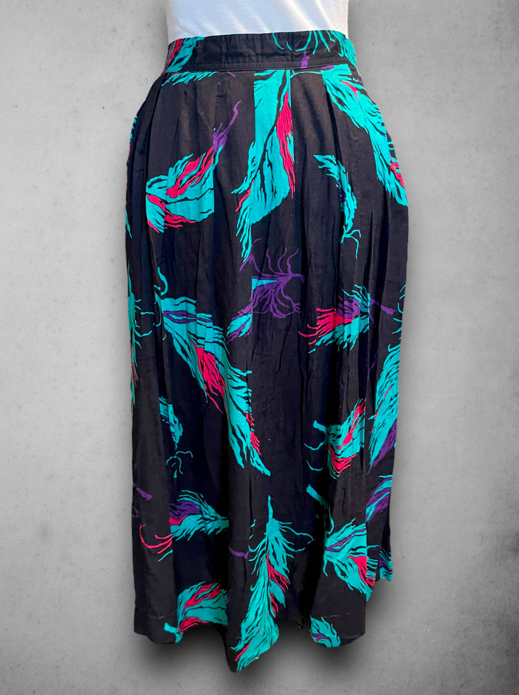 1980’s Long Black, Teal Blue, Magenta Pink & Purple Feather Pattern Pocket Skirt