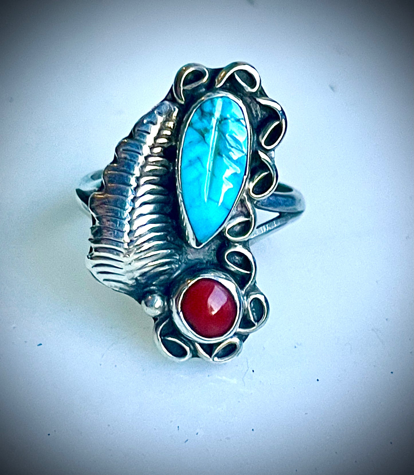 Native American Sterling Silver Turquoise Carved Leaf & Red Coral Ring w/ Leaf
