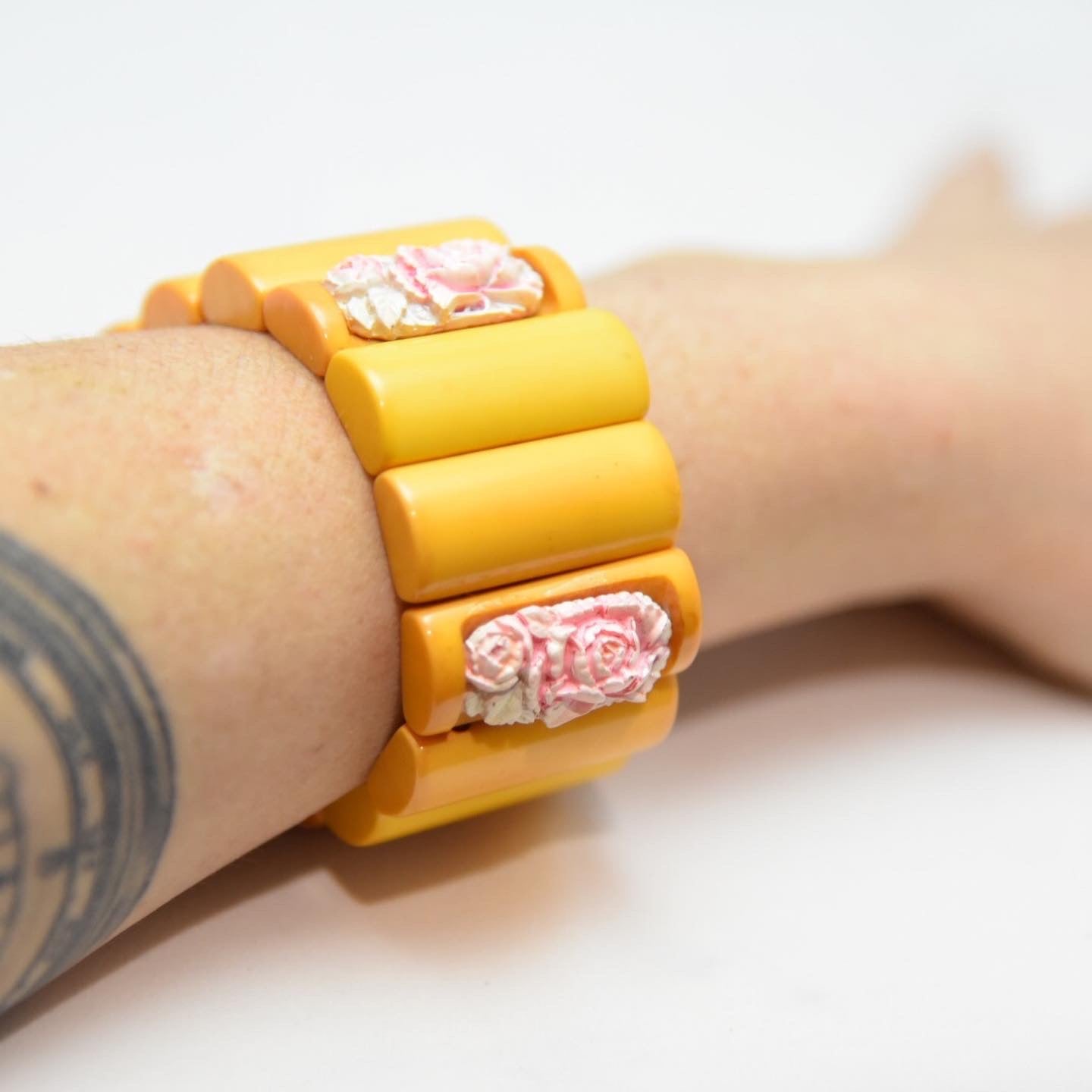 Antique Butterscotch & Pink Molded Rose Bakelite Link Bracelet