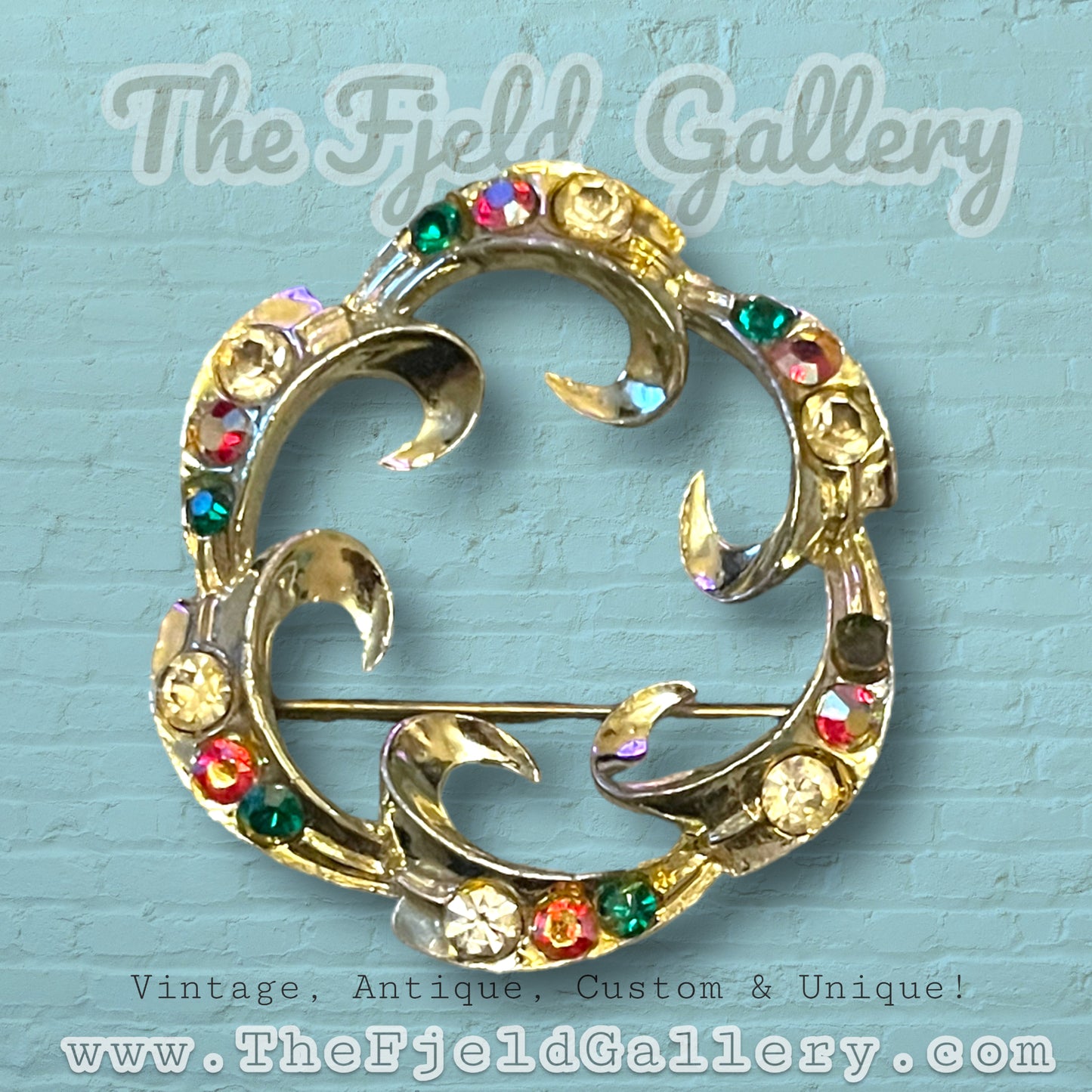 Vintage Red & Green Aurora Borealis Crystal Rhinestones Gold Wreath Brooch