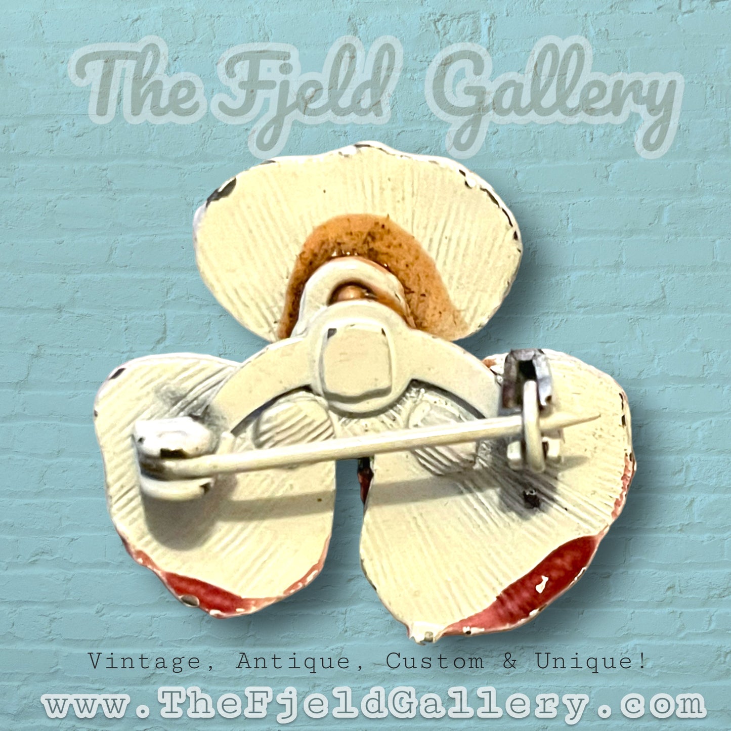 Vintage 1940’s Enamel Flower Brooch