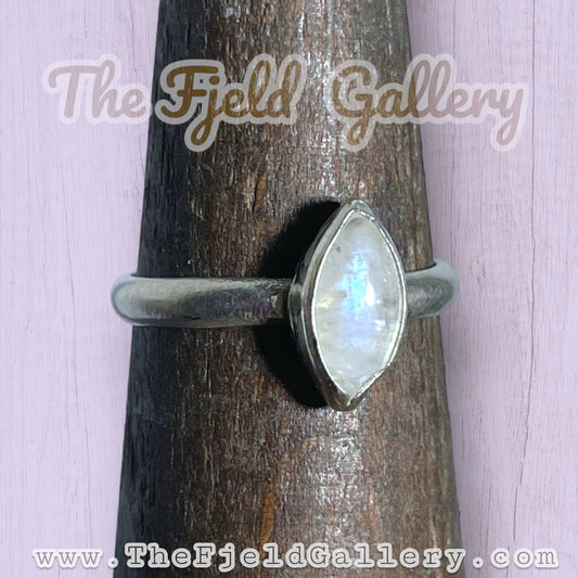 Sterling Silver Moonstone Ring