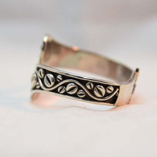 Vintage Taxco Mexican Sterling Silver Daisy Flower Clamper Bracelet