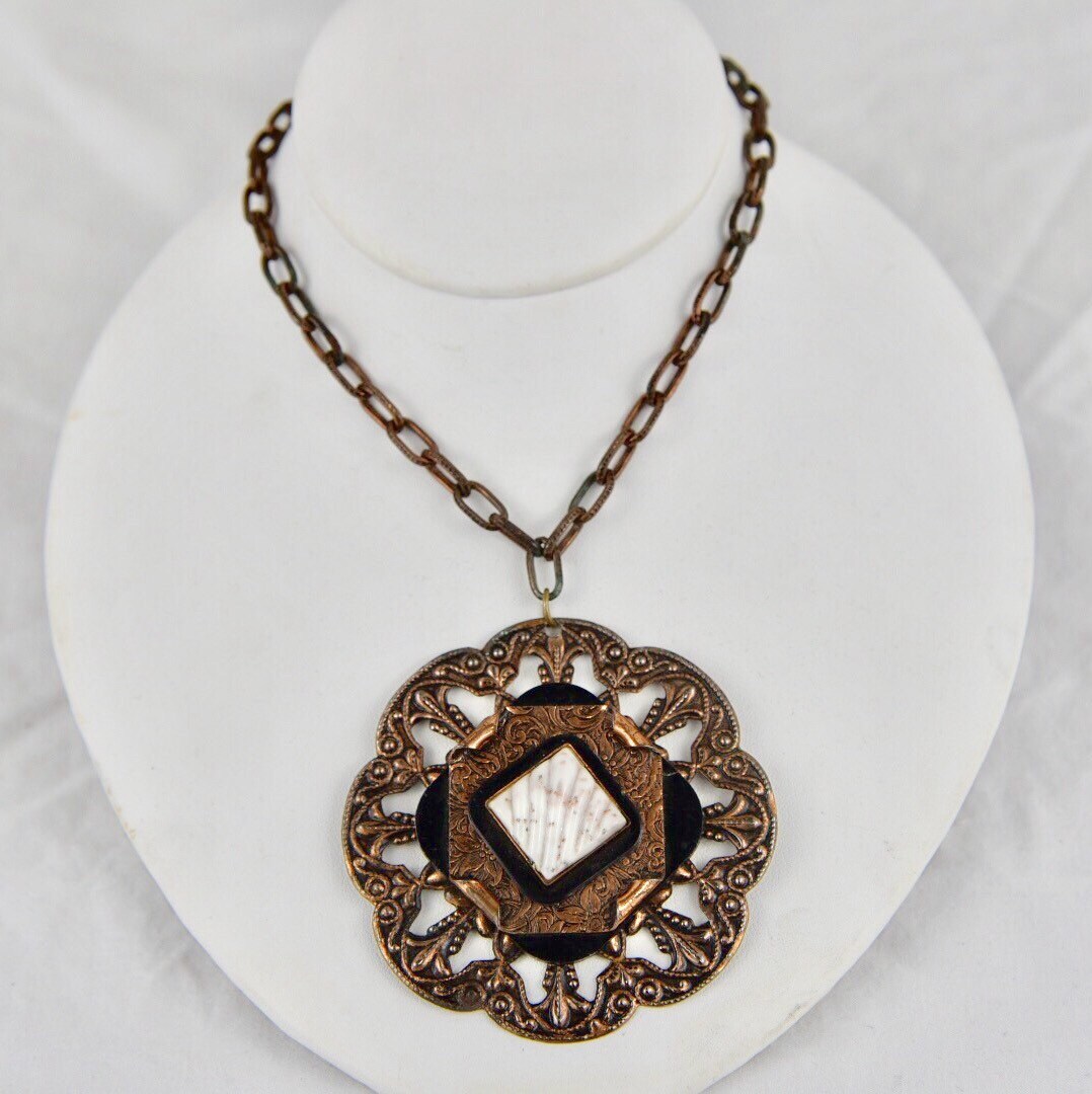 Art Nouveau Copper & Confetti Scallop Cab Floral Fluer de Lis Pendant Necklace