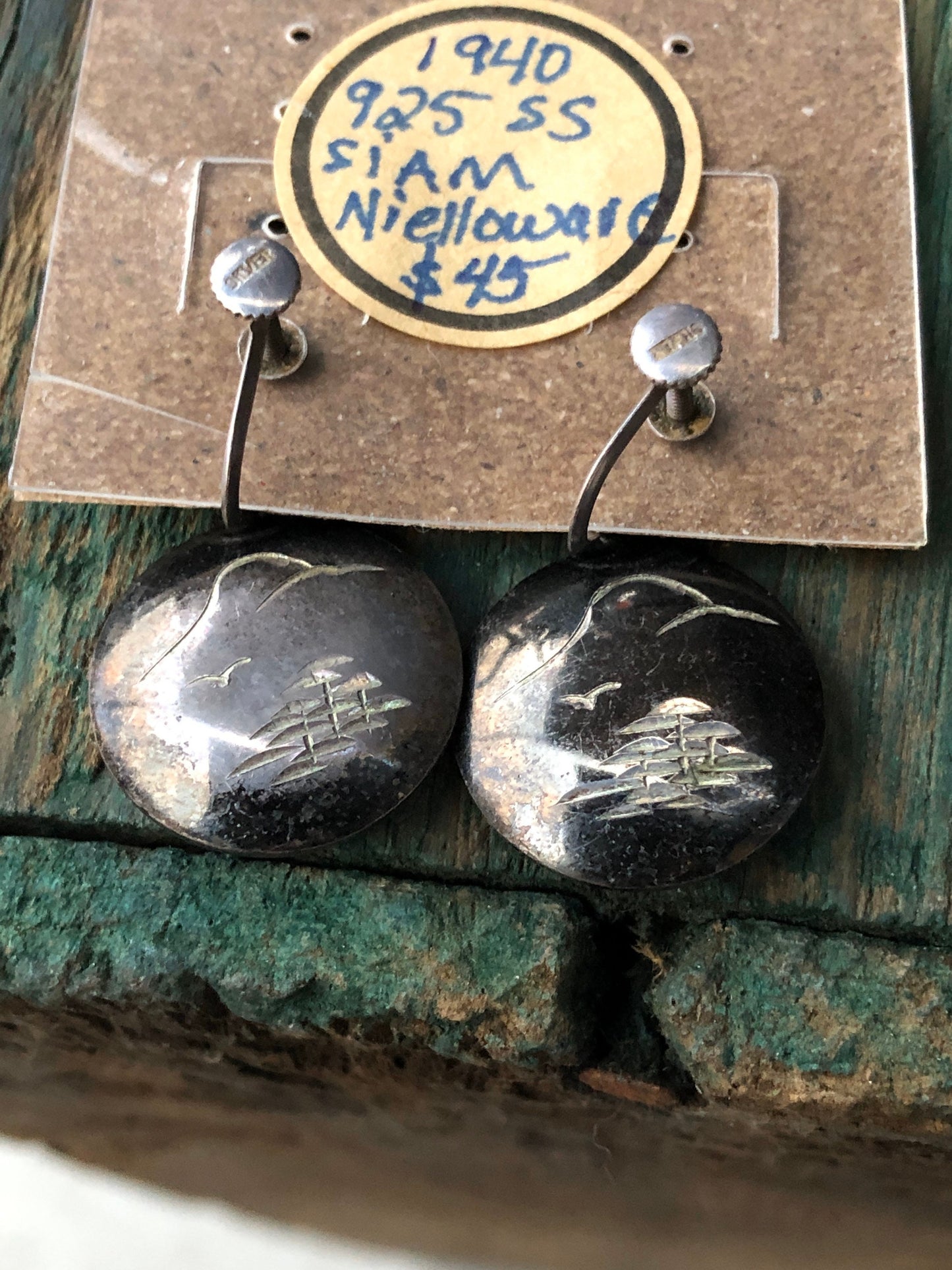 Vintage Siam Silver Sterling Hand Carved Nielloware Earrings
