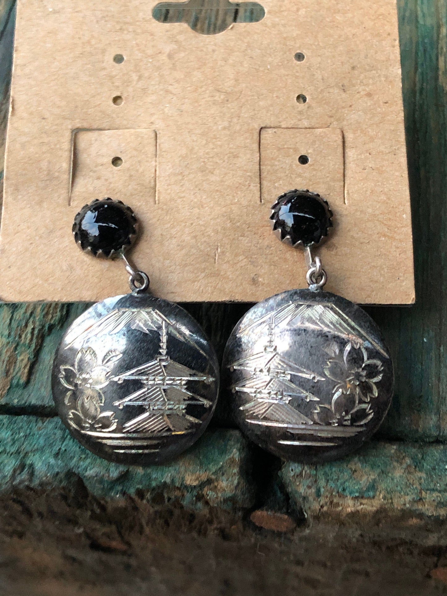Vintage Siam Silver Sterling Hand Carved Nielloware Earrings