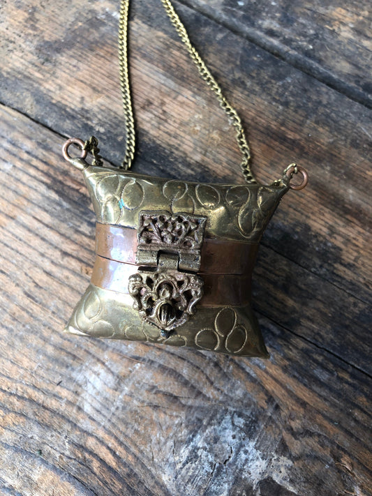 Vintage Brass and Copper Barbaric Purse Necklace