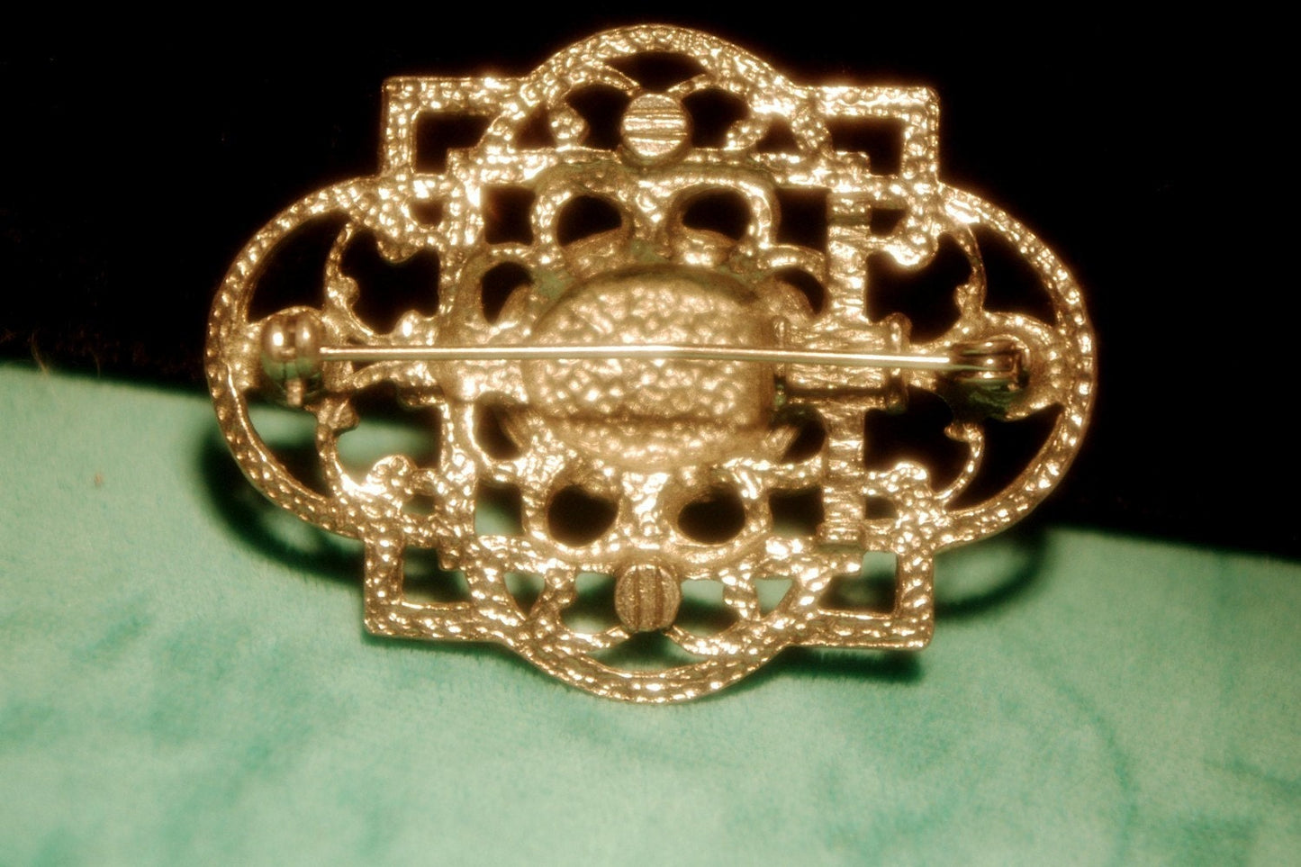 Vintage Silver Filigree Brooch with Pearl Cabochon Stone