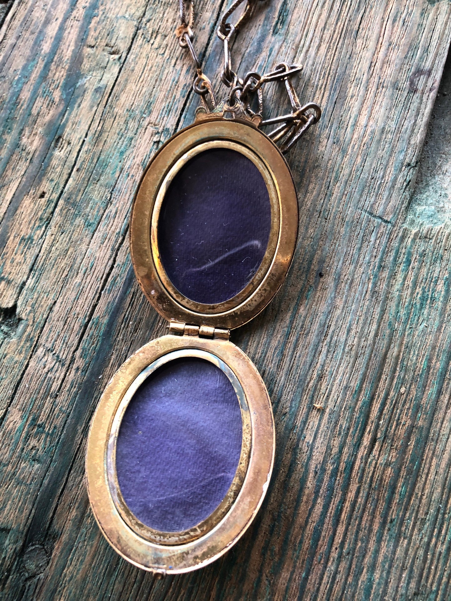 Art Nouveau gilded Brass Locket Necklace