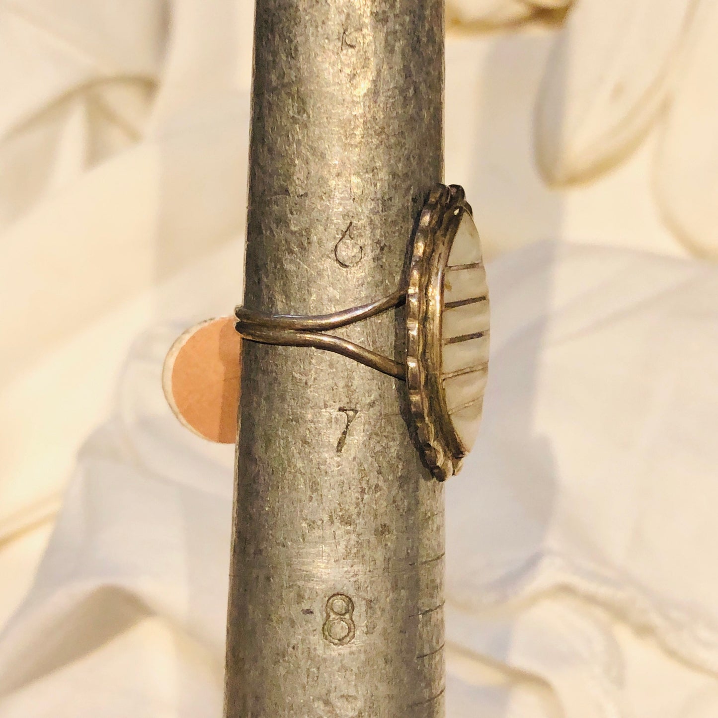 Vintage Zuni Native American Sterling Silver & Mother of Pearl with silver inlay Diamond Shaped Ring