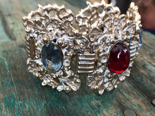 Rococo Gold Chunky Panel Book Chain Link Bracelet Red & Blue Art Glass