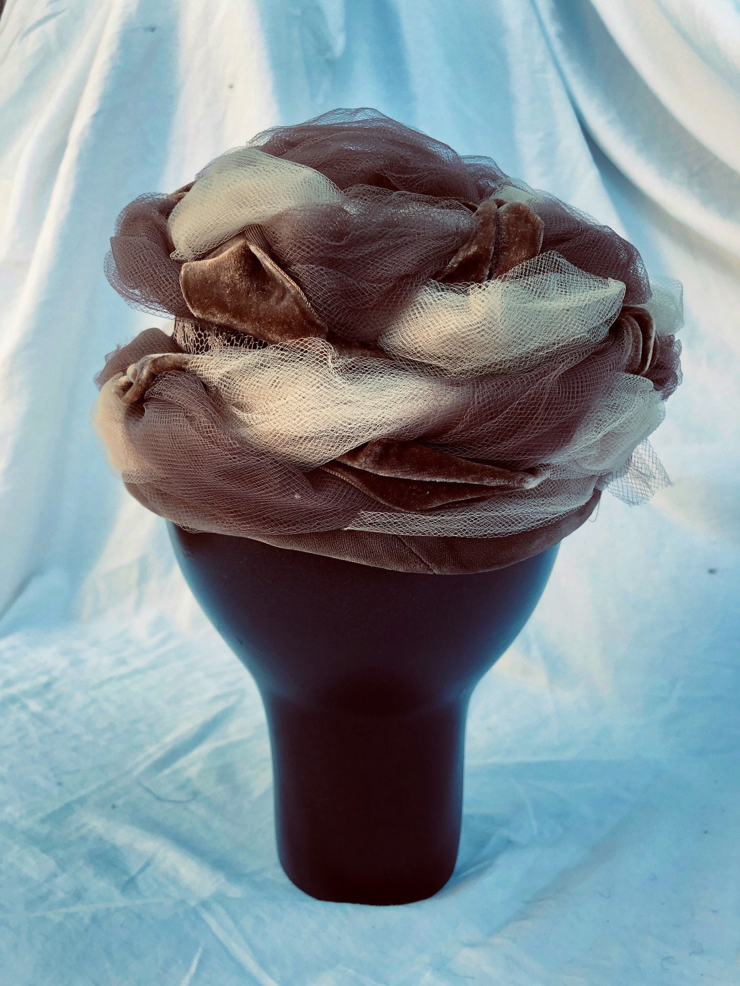 Brown, Natural, Taupe Tulle, Velvet & Lace Pillbox Vintage Hat c. 1940