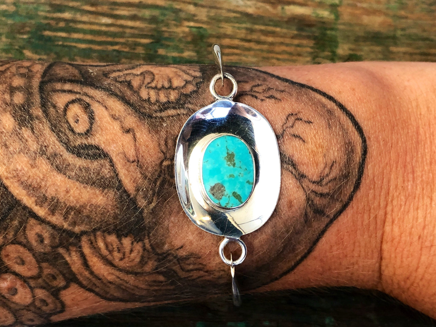 Vintage Turquoise Sterling Silver Pressure Hinged Bangle Bracelet