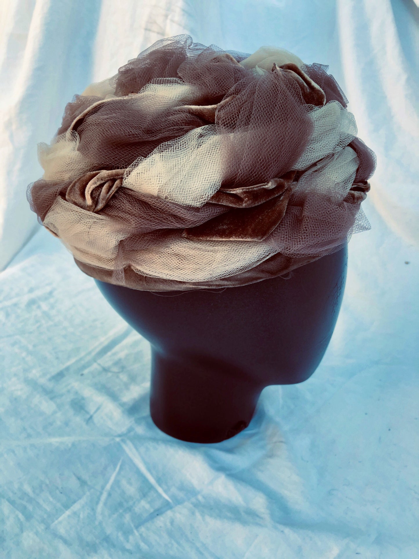 Brown, Natural, Taupe Tulle, Velvet & Lace Pillbox Vintage Hat c. 1940